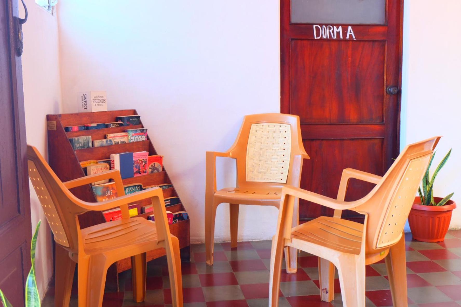 גרנאדה Deakachimba Hostel מראה חיצוני תמונה