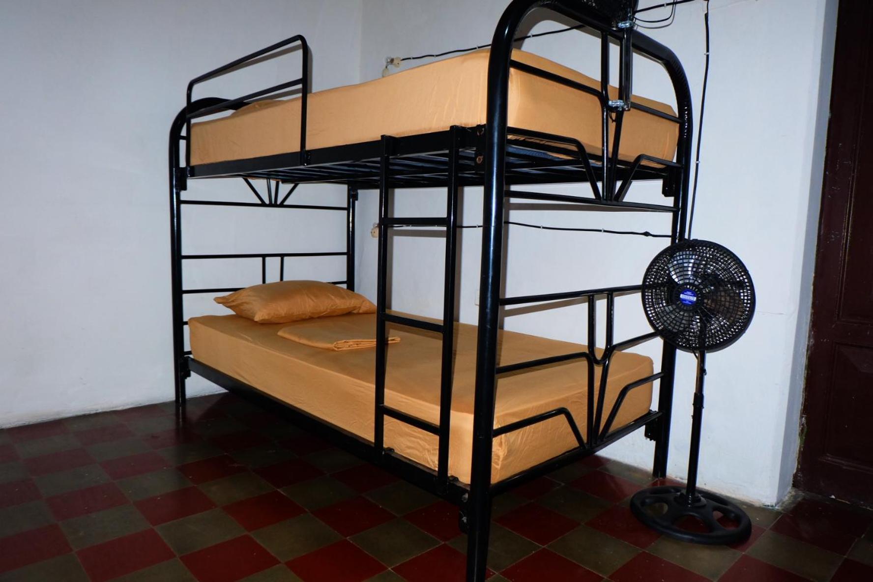 גרנאדה Deakachimba Hostel מראה חיצוני תמונה
