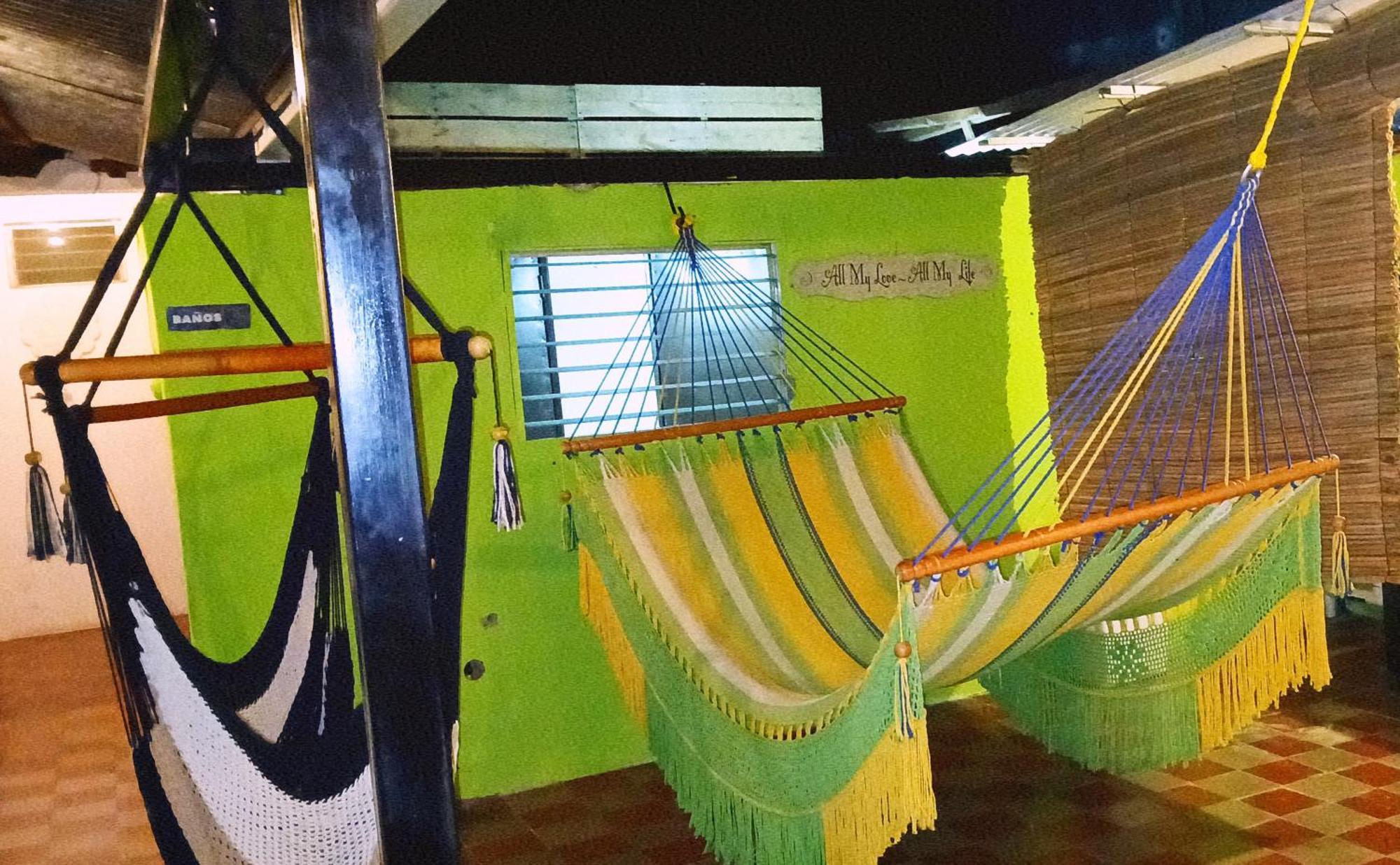 גרנאדה Deakachimba Hostel מראה חיצוני תמונה